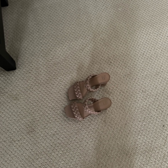 Braided strapped sandals - Picture 2 of 4